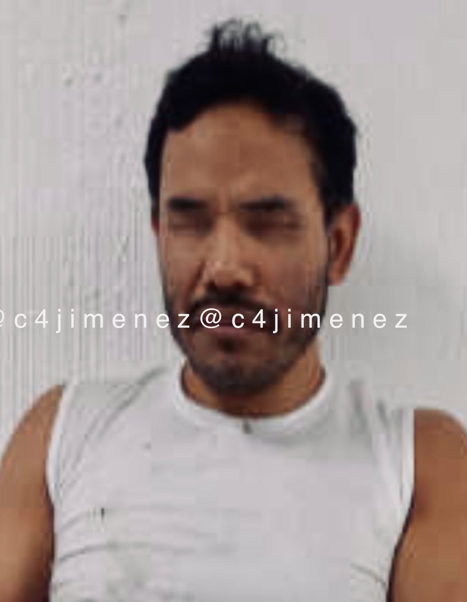 c4jimenez's tweet photo. DETIENEN a CIEGOS POR CAUSAR DESTROZOS y AGRESIONES 
Jersesain Beltrán
Daniel Sandoval
Dañaron la puerta principal de la Escuela Nacional para Ciegos, en @AlcCuauhtemocMx Después agredieron al director.
Agentes de @SSC_CDMX los detuvieron.
Acabaron en @FiscaliaCDMX https://t.co/NiREH1RcrD