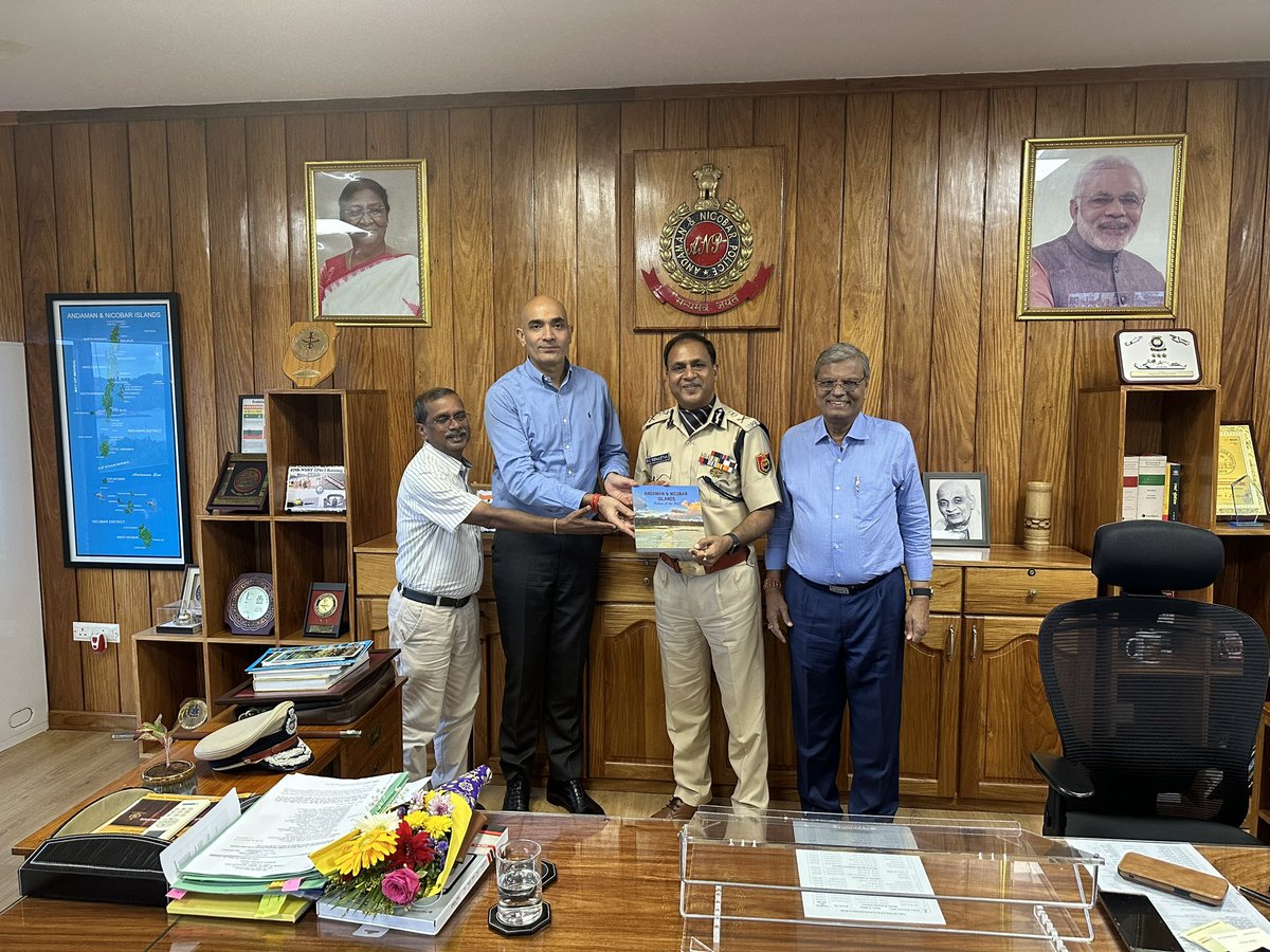 AndamanChamber's tweet photo. The @AndamanChamber delegation paid a visit to #ShriDeveshChandraSrivastva, IPS, the #DGP of @AndamanPolice, extending a warm welcome to him in our islands. Productive discussions were held regarding collaborative initiatives for the upliftment of our society. #BetterTogether https://t.co/FLWj1ZJxGG