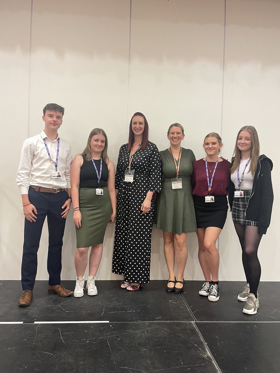 North Bromsgrove High School House team -CARE- tweet media