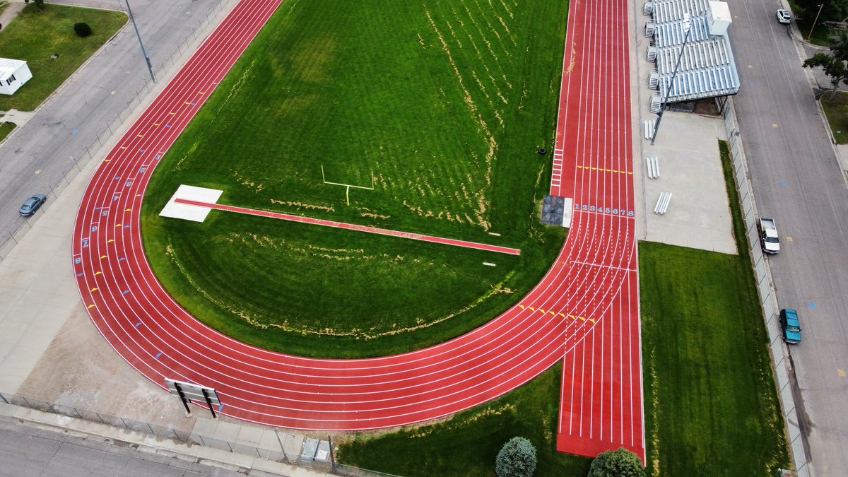 CoachPFieldTurf's tweet photo. Nice job by our @Tarkett_Renner crew on another outstanding new @BeynonSports BSS 200 Track for Wheatland HS. Thank you for Platte County SD #1 for trusting us with your facility! @wyopreps @WHSAA_307 @philo_cedric #ThinkRenner #Quality #Performance #Service https://t.co/vTx6cignVa