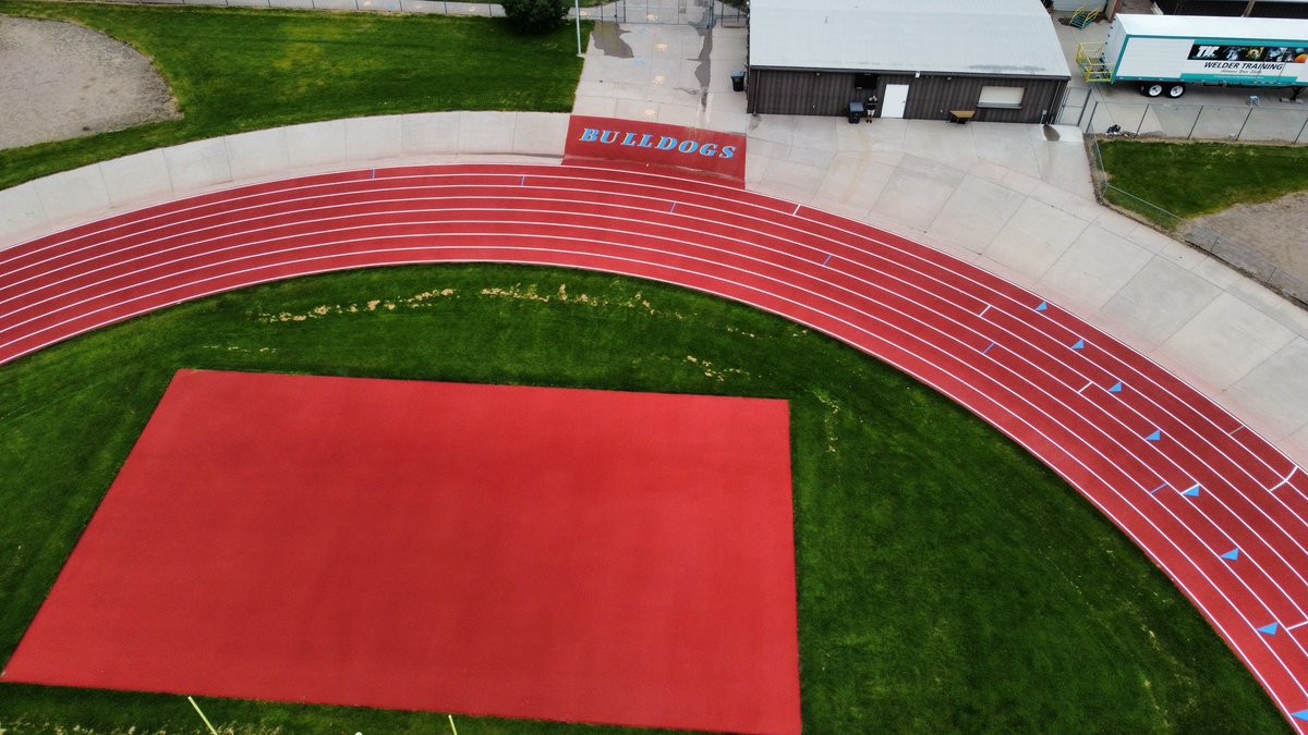 CoachPFieldTurf's tweet photo. Nice job by our @Tarkett_Renner crew on another outstanding new @BeynonSports BSS 200 Track for Wheatland HS. Thank you for Platte County SD #1 for trusting us with your facility! @wyopreps @WHSAA_307 @philo_cedric #ThinkRenner #Quality #Performance #Service https://t.co/vTx6cignVa