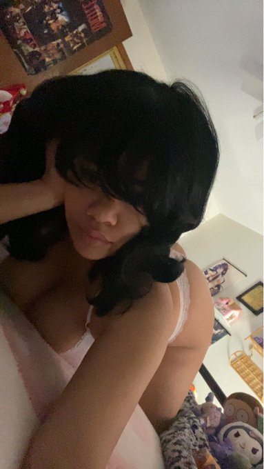 Can I be your waifu? https://t.co/wtoMryp9Vs