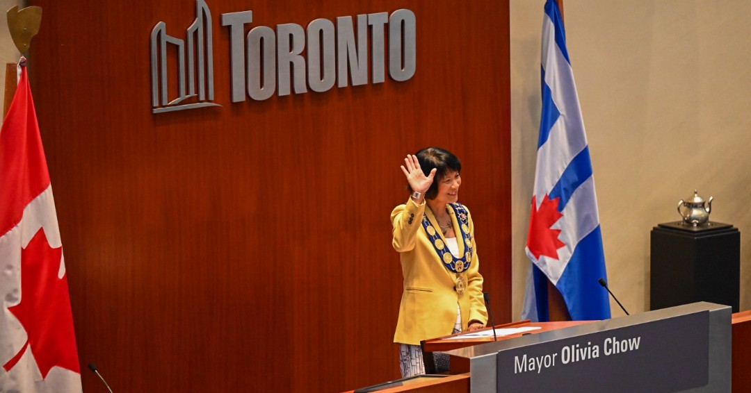 cityoftoronto's tweet photo. Mayor @oliviachow takes office as Mayor of Toronto

News release: https://t.co/RO1O3Qsazk https://t.co/NNK1uvIPzw