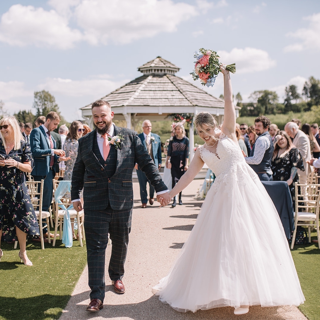 Congratulations to Jake and Jenny 💍🥳 

📸 Captured Life Photography⁠
⁠
#weddingwednesday #derbyshire #peakdistricthotel #luxurywedding #modernbride #brides #weddingfashion #married #bride #weddingphotography #realweddings #weddinginspo #weddinggoals #weddingceremony⁠
⁠