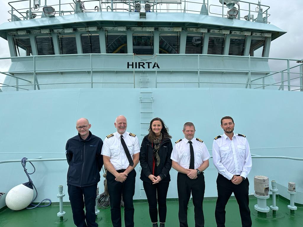 ScotGovMarine's tweet photo. Today Net Zero Secretary @MairiMcAllan met with local fishery and aquaculture stakeholders in Orkney, @ProjectSeagrass and @OrkneyCouncil

Views were shared on how best to collaborate on enhancing marine protection as part of ongoing engagement with island and coastal communities https://t.co/HXAGNxxwZT