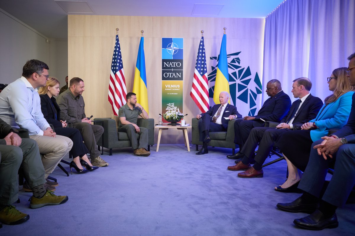 Volodymyr Zelenskyy / Володимир Зеленський tweet media