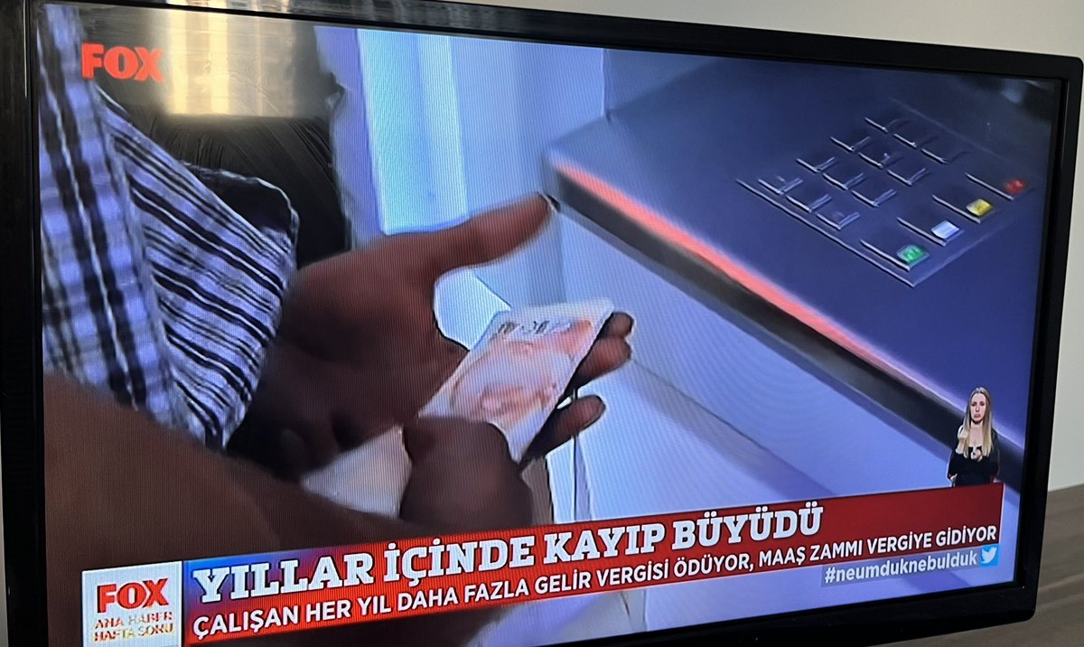 serap09774065's tweet photo. Memura zam vermediniz, veriyor gibi yapıp ekranlarda millete reklam ettiniz,
Onu da daha vermeden adaletsiz vergi dilimi ile geri aldınız …

-taban ücretimiz 6787tl den 15 bine çıkarılmalı 
-Adaletsiz vergi dilimi sabitlenmeli ve düşürülmelidir 
  #MemurHakkıMecliseBağlı https://t.co/LibwlKlYy5