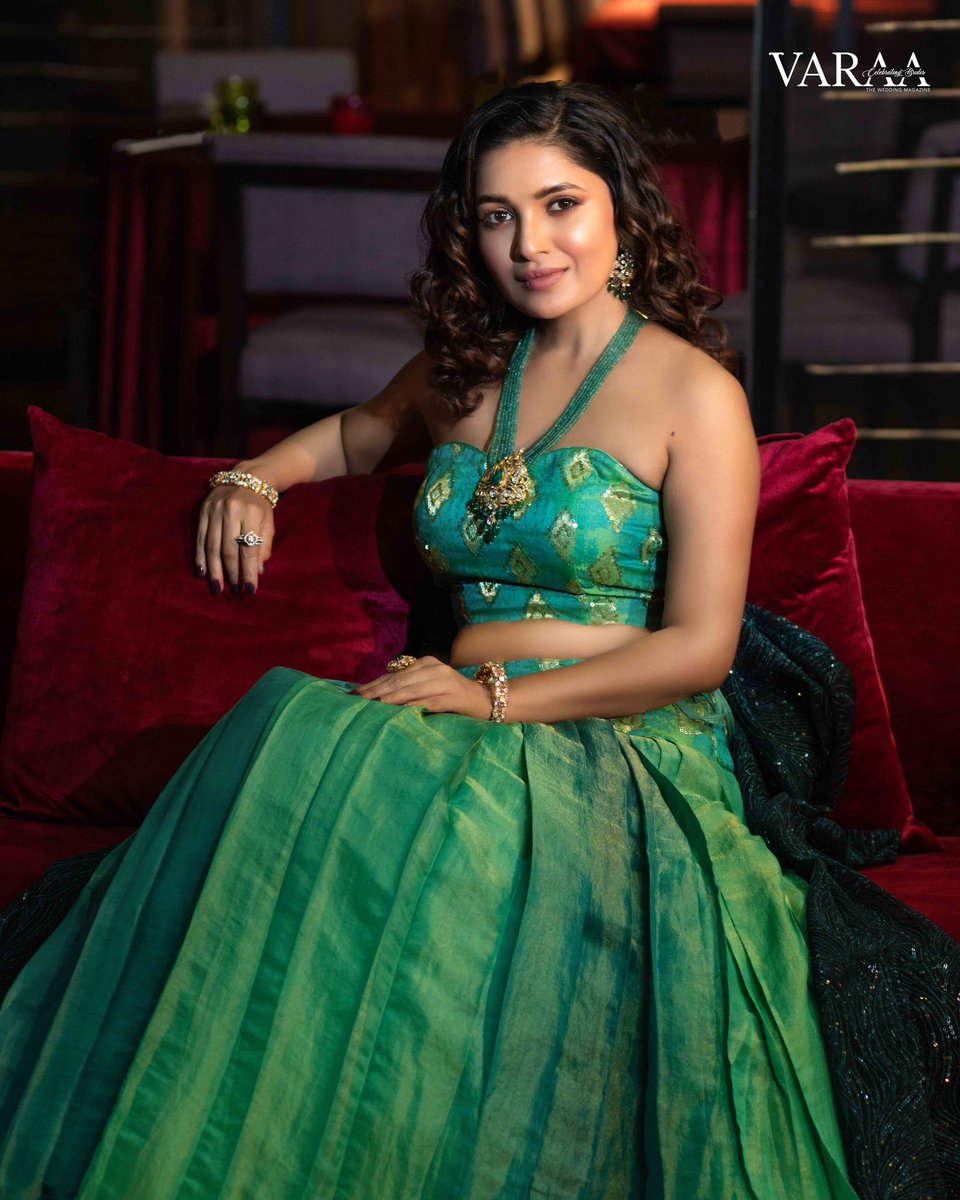 #VaniBhojan Most Stylish Click 💚 @vanibhojanoffl #KollywoodCinima