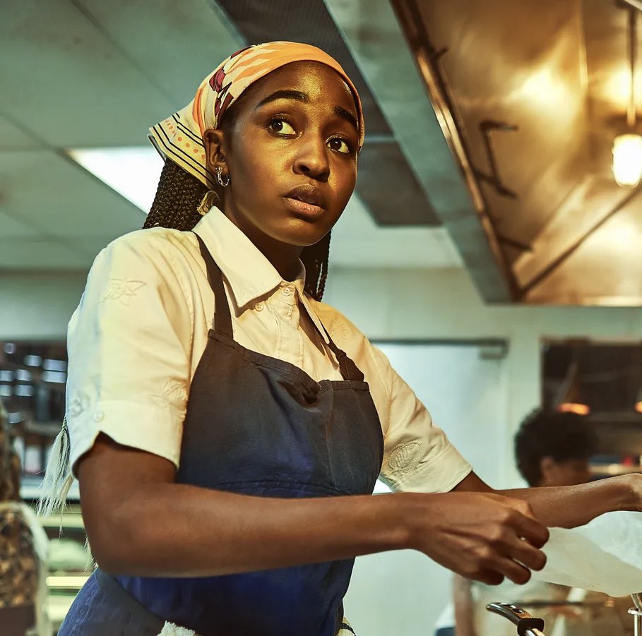 DiscussingFilm's tweet photo. Emmy nominees for Best Supporting Actress in a Comedy Series:

Ayo Edebiri
Juno Temple
Alex Borstein
Janelle James
Jessica Williams
Sheryl Lee Ralph
Hannah Waddingham

See the full nominees list: https://t.co/Yuu217K9L7 https://t.co/AhbdHQJcJt