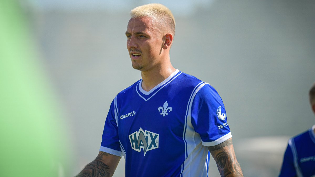 🔴 OFFICIEL !

Philipp #Tietz rejoint Augsburg. 

Merci pour tout soldat, et bon courage ! 💪⚜️

#SVD #Lilien