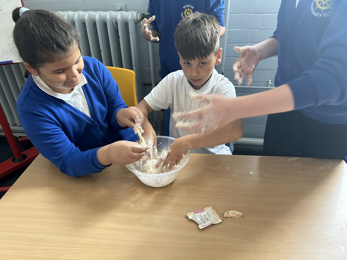 Wheeler_PS's tweet photo. 5B have had a brilliant time today using their DT skills to cook their Greek food #WheelerDT https://t.co/dRnJGzWydE
