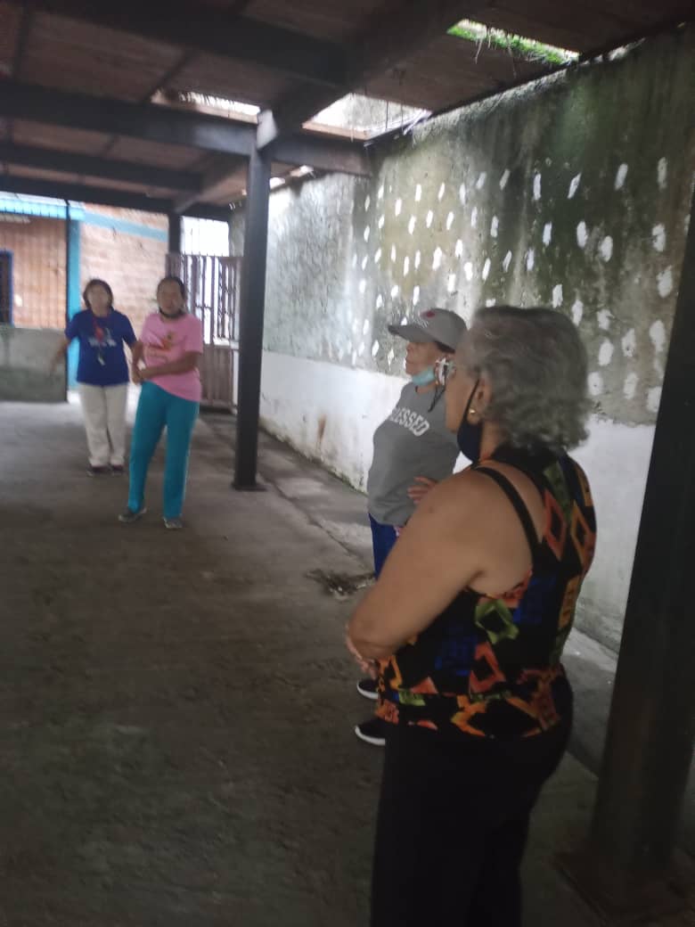 salainass's tweet photo. El CSSA Don Antonio Ramia, desarrolló el programa de envejecimiento activo y saludable con el club esperanza y alegría. Fomentando las actividades  físicas y motoras. 
#LaPoesíaNosUne @NicolasMaduro
@magally_vina @MervinMaldonad0 @vmsfelicidad https://t.co/cXN9BgUPr6