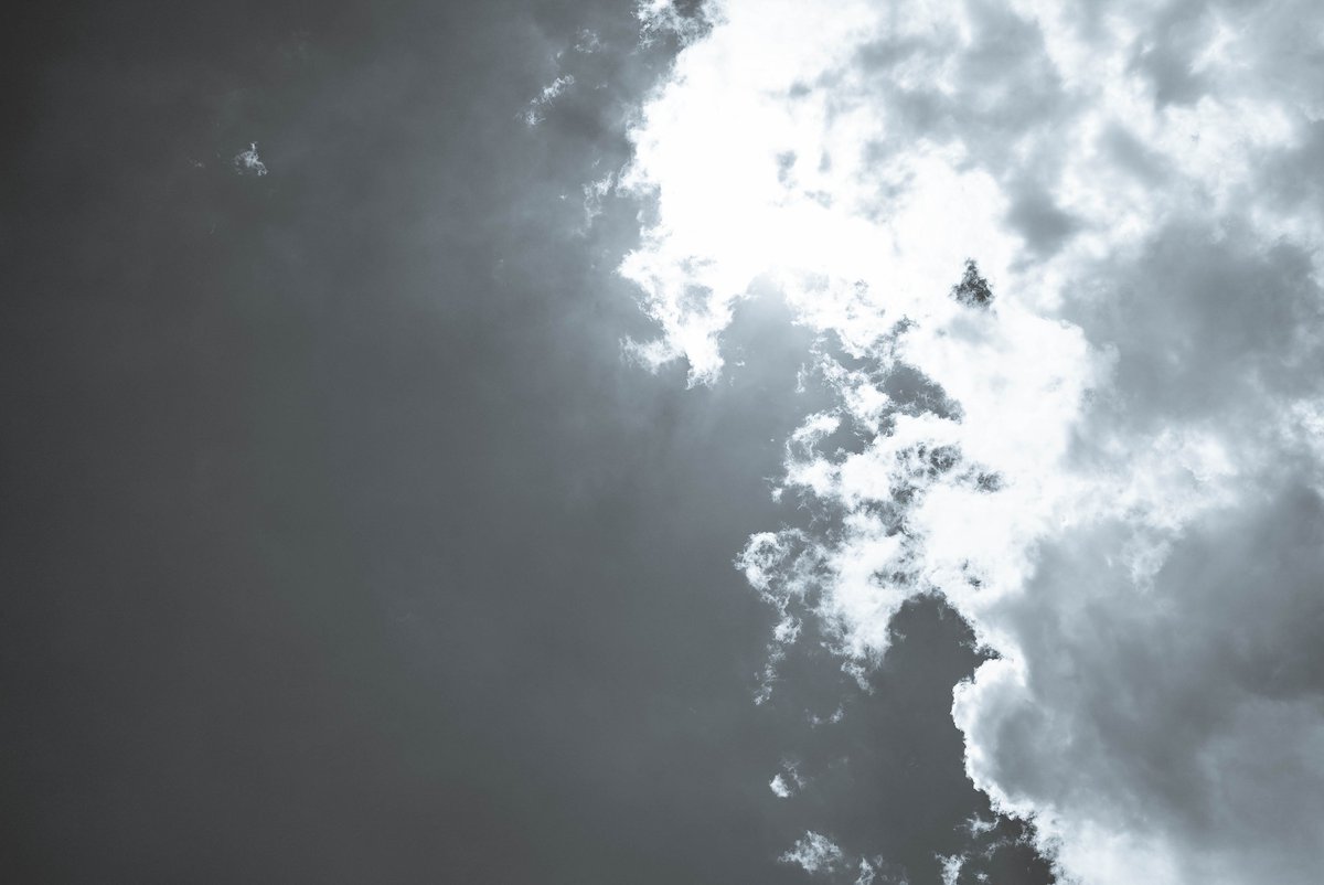 Confession: during my contemplative week in New Mexico, I noticed a disturbing habit. In a moment of quiet, I reached for my phone and started scrolling. Here are some approaches for regaining control:
aimeeknight.substack.com/p/contemplatin…