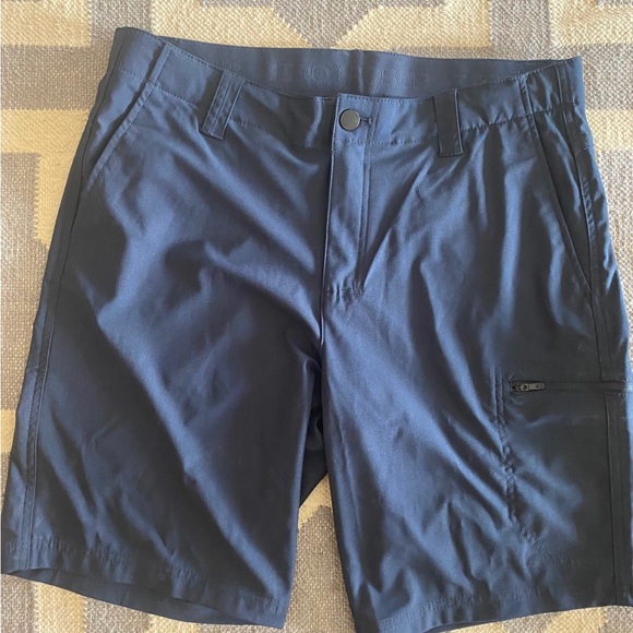 So good I had to share! Check out all the items I'm loving on <a href="/Poshmarkapp/">Poshmark</a> #poshmark #fashion #style #shopmycloset #imagnin #torrid #zeroxposur: posh.mk/zeB7Lv1unBb