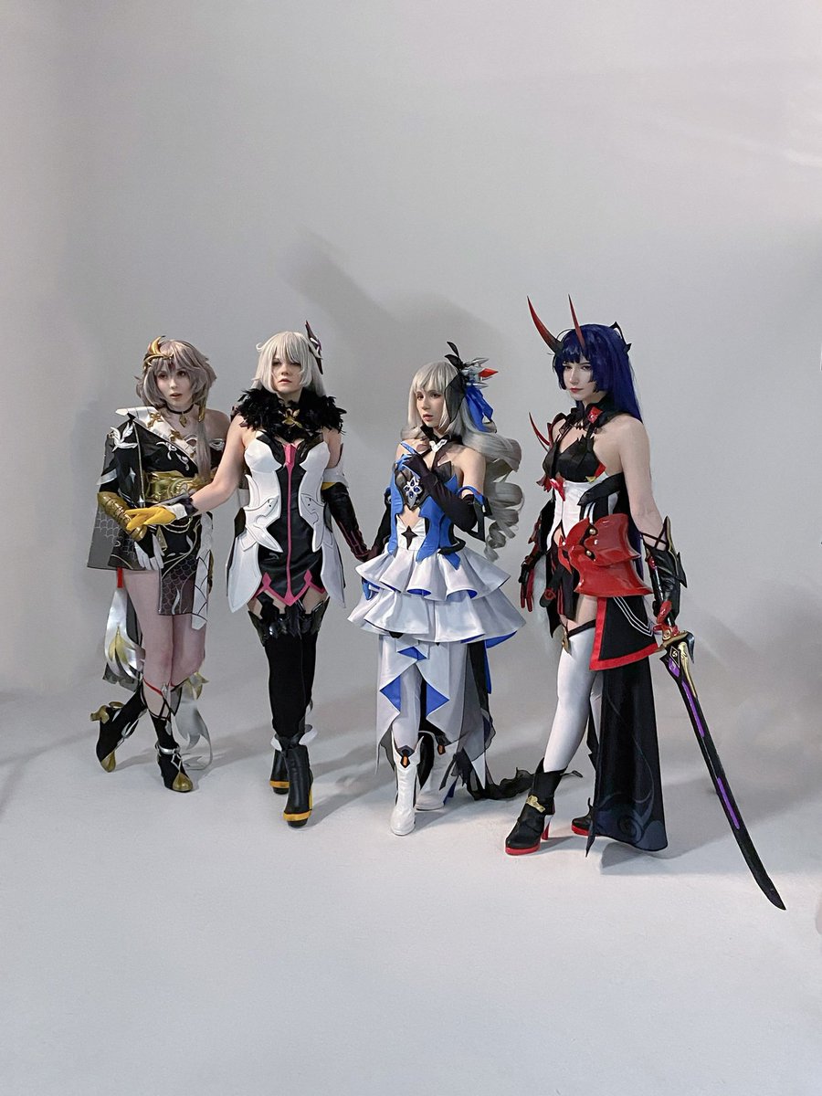 my dream team fr (we started this project in 2021 and finished a few days ago)

#HonkaiImpact3rd https://t.co/fDQWsJNwvm