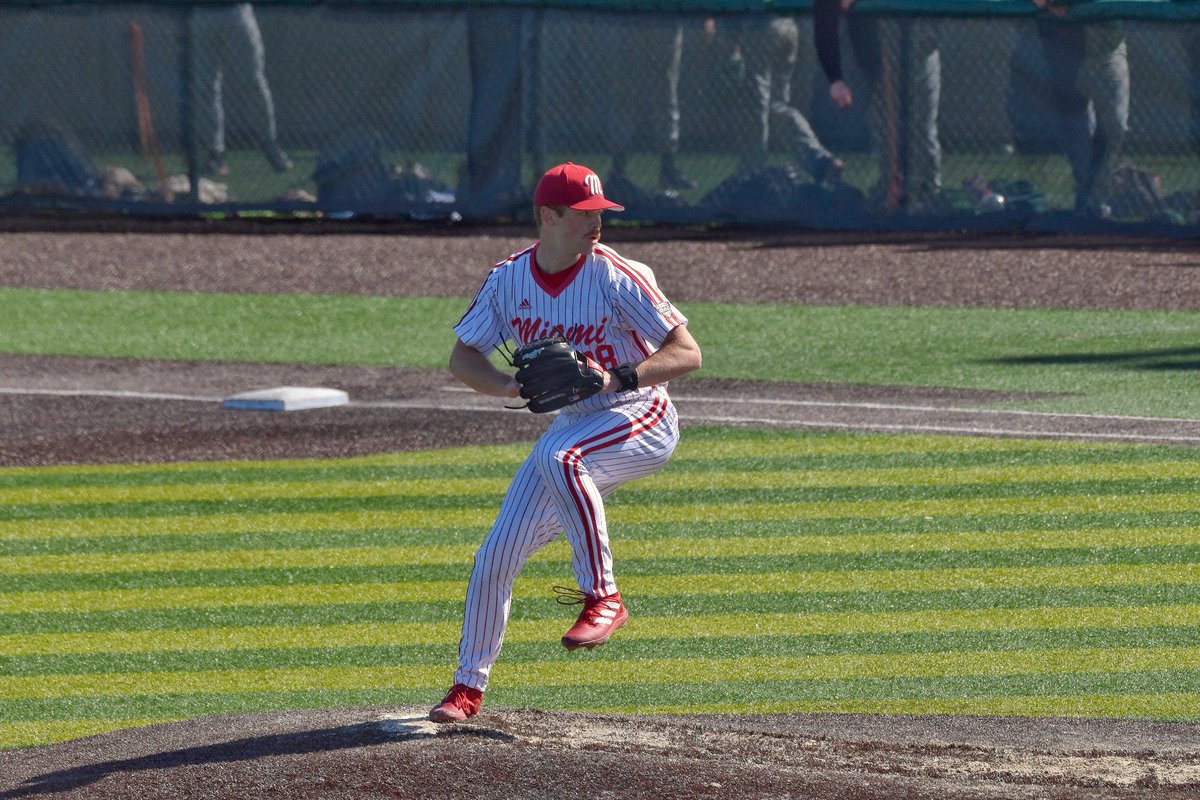 jackschmelznger's tweet photo. Two Miami RedHawks have signed with @MLB teams as undrafted free agents since the Draft ended yesterday, according to @d1baseball:

RHP Hudson Leach-> Houston Astros
RHP Kenten Egbert-> Chicago Cubs

(1/2) https://t.co/atwJgPnNTD