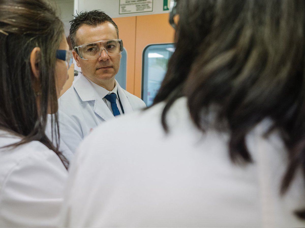 Hoy he visitado @LillyES. Un referente en retorno de talento, igualdad y avances en la investigación del cáncer de mama. 

🏅 Enhorabuena por la calificación "excelente" en nuestro Plan Profarma. En <a href="/diariodeavisos/">Diario de Avisos</a> 👇
diariodeavisos.elespanol.com/2023/07/hector…