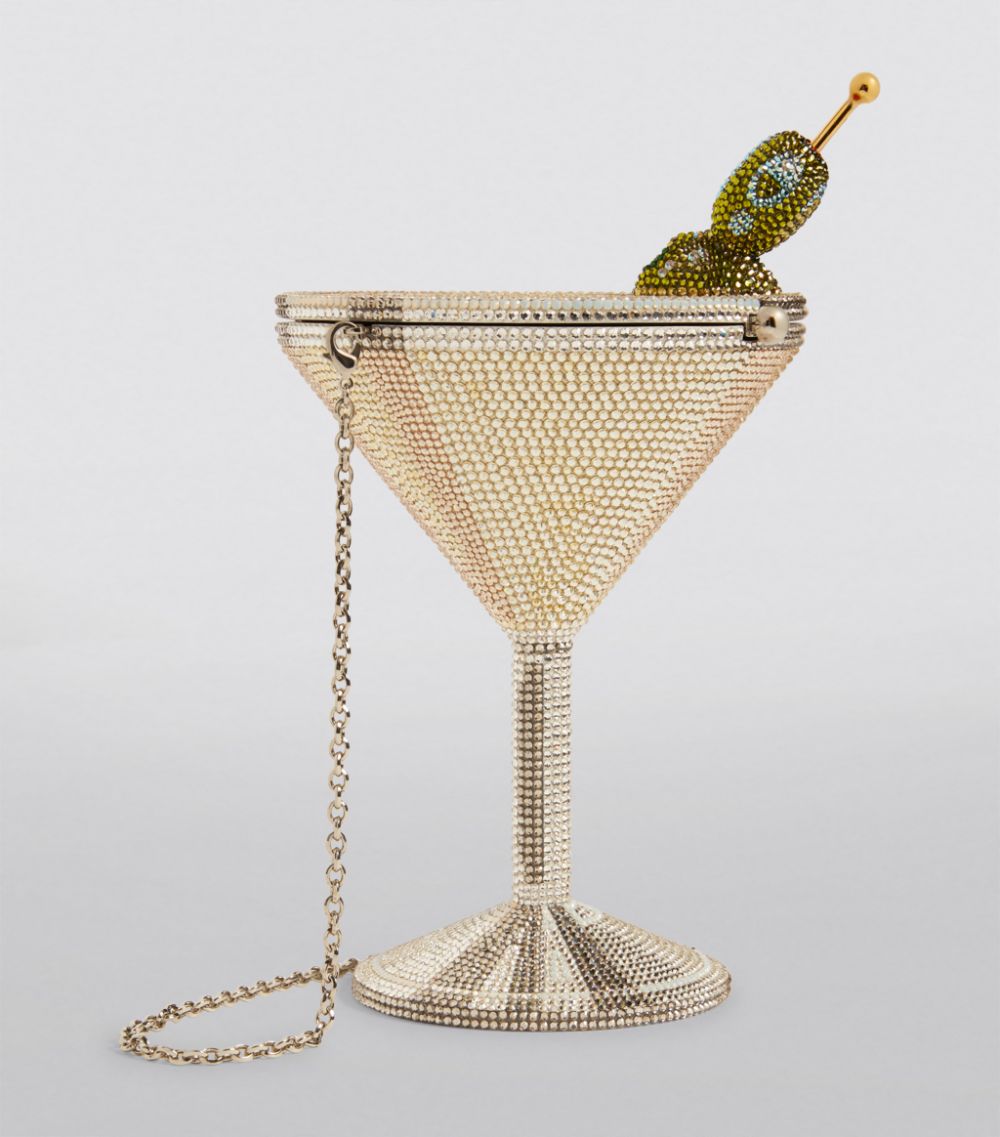 cleosmuses's tweet photo. J Smith Cameron, I need you to wear this Judith Leiber clutch to the Emmys please. https://t.co/BxTNy6Az2i