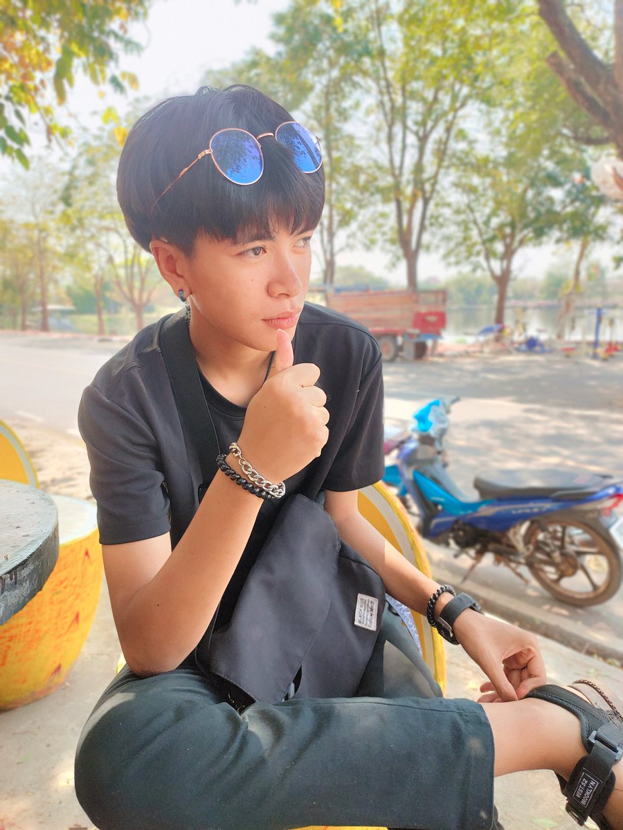 คำ' เพชร. tweet media