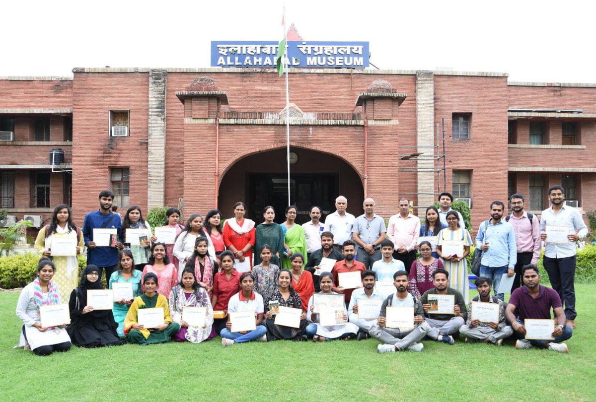 AllahabadMuseum's tweet image. In the last day of conservation workshop the certificate were distributed to the participants on 12-07-2023.
#ArjunRamMeghwal #conservationworkshop  #myculturemypride #indianmuseumkolkata #culturalheritage #MinistryOfCulture #AmritMahotsav #SalarJungMuseum #nationalmuseum