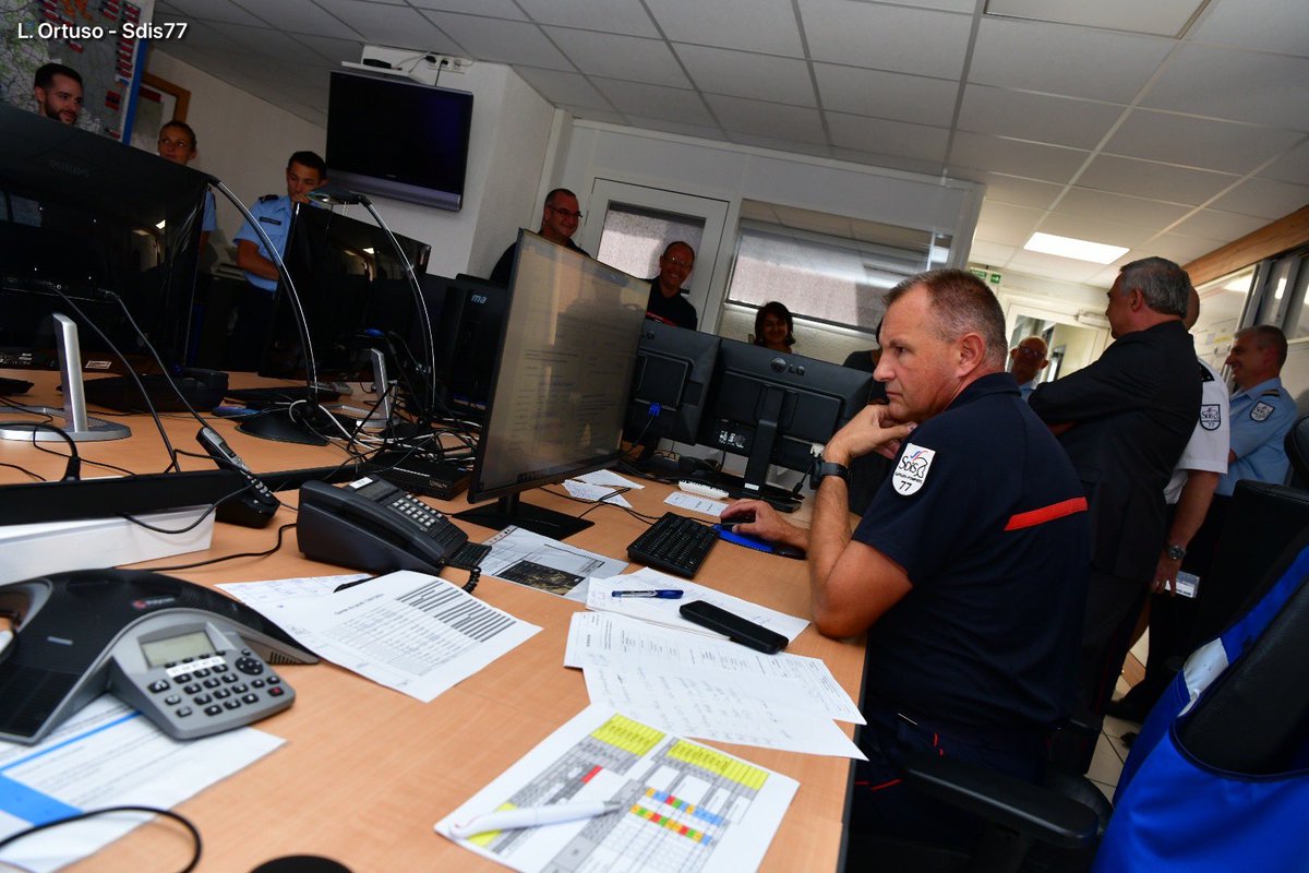 Sapeurs-Pompiers 77 tweet media
