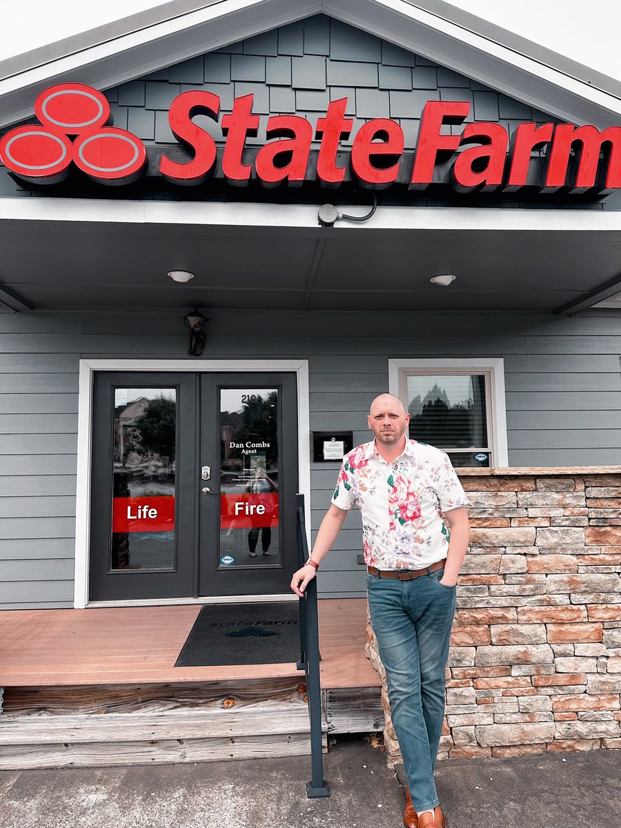 dancombsstatefa's tweet image. WELCOME STEVEN 🚀🏡 

#statefarm #dancombs #insurancecompany #insuranceagent #statefarmagent #employeespotlight
