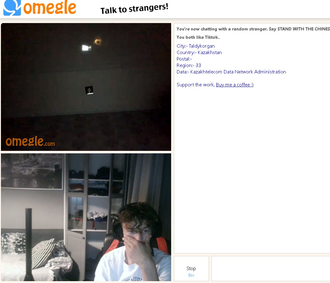 TrollUniverse0's tweet photo. omegle stream RNNNNN #omegle 
TOO FUNNY https://t.co/g7GVJ1iU5s https://t.co/hGHuhiLt5M