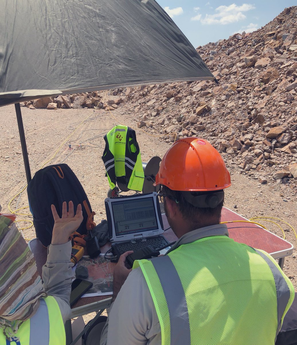tun_muammer's tweet photo. Seismic survey in progress
#SeismicSurvey
#SeismicReflection
#EskişehirTeknikÜniversitesi https://t.co/UzGIDyBR6T