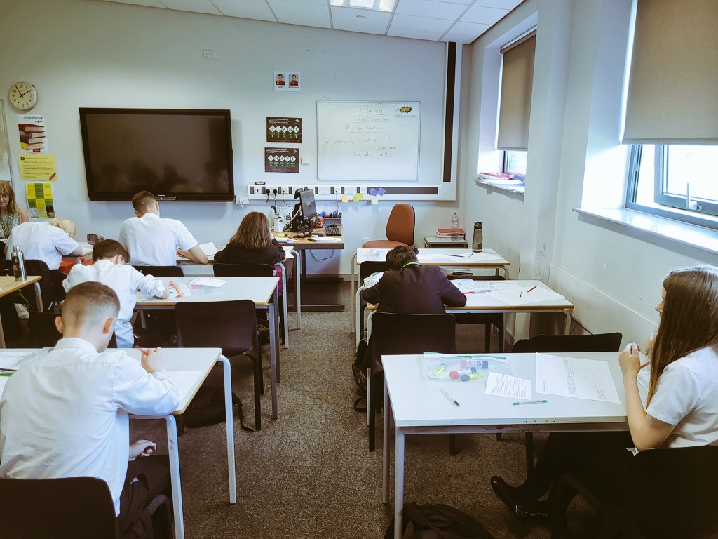 StevieBarkerEDU's tweet photo. It is such an honour to show other schools around @OfficialNUSA after they read our @Ofstednews report & meet us at @ChallengePartnr .If you or anyone from your school want to see how we provide best practice Teaching & Learning for our #AmazingNUSA students #JustMessage https://t.co/hcOaESeQrY