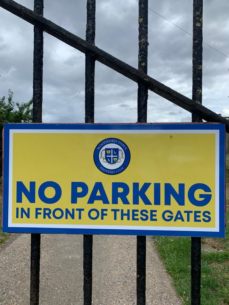 WoodfordTownFC's tweet photo. Huh❓ 👀
No parking in front of which gates?? We have new gates ⁉️ 🤔
#COYW #AnnounceAlready 🤫 https://t.co/lY2Ml6LgFX