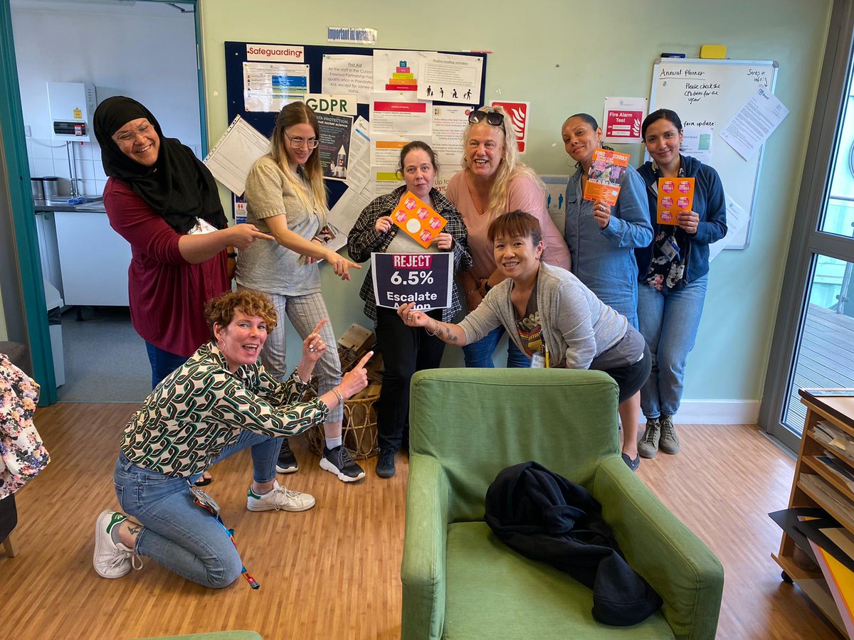 educatorssayno's tweet photo. Educators at Fawood Nursery School, Brent say No to a pay rise of 6.5%
#NoTo6point5 #EducatorsSayNo https://t.co/LmMBC1Innj