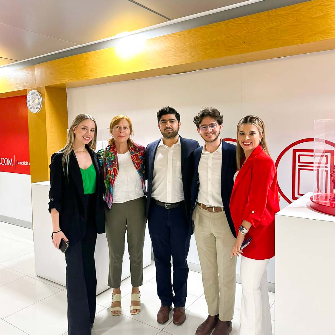 ¡Felicidades por tu excelente participación! 👏👏

Jocelyn Sada, alumna de la Licenciatura en Derecho y activista, participó en la primera mesa de ciudadanos rumbo a las próximas elecciones en México. ✨

#InspirandoTuMejorVersión