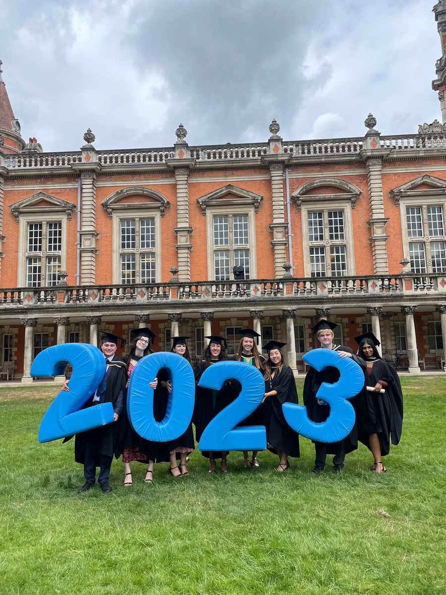 Amy Walsh tweet media