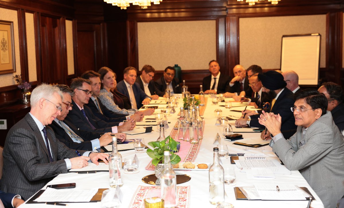 PiyushGoyal's tweet photo. Attended the Business Roundtable with captains of the British industry in London today. 

Highlighted how India’s vast market, skilled talent and it’s rapidly growing economy makes it a prime investment destination for British businesses. 🇮🇳🇬🇧 https://t.co/8b1iyG5Eqs