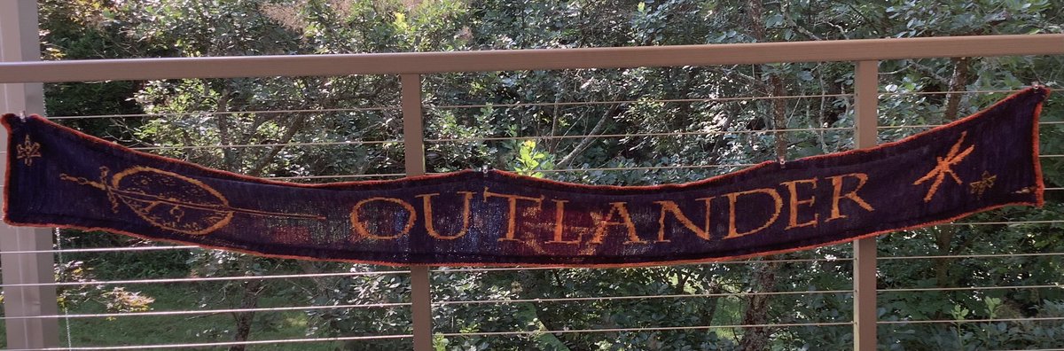BethGi's tweet photo. Just like the books, my Outlander-inspired scarf is VERRA long and filled with lots of colorful details! A nod to the talent of Diana Gabaldon (@Writer_DG )! #outlander #outlanderbooks  (And yes, I have a plan to add the book ten motif when it is published!) https://t.co/TtMGL4vUw5