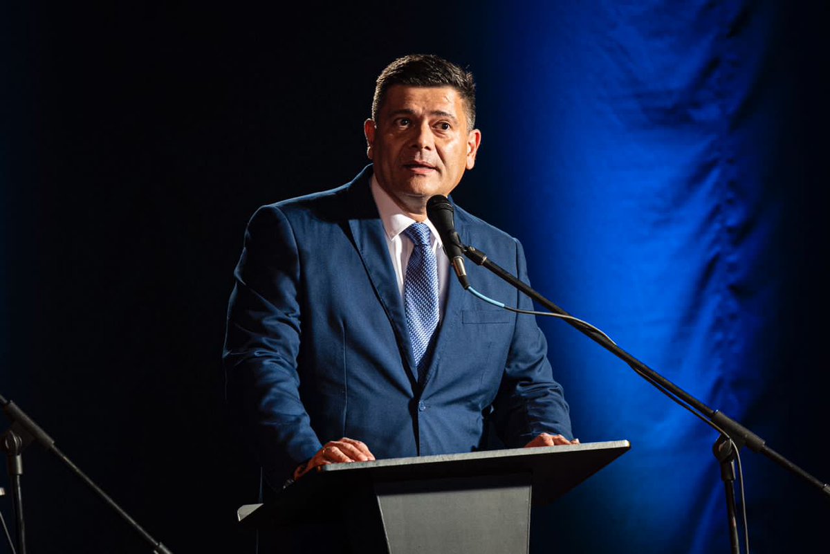 .<a href="/freddysuperlano/">Freddy Superlano</a>: "A los venezolanos les diría, no es una elección convencional la que se nos avecina en 2024, esta elección Primaria serviría no solo para decidir quién será el candidato en medio de constantes ataques que vivimos los factores democráticos del país".