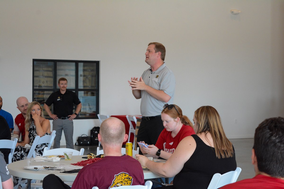 IU Indy Jaguars tweet media