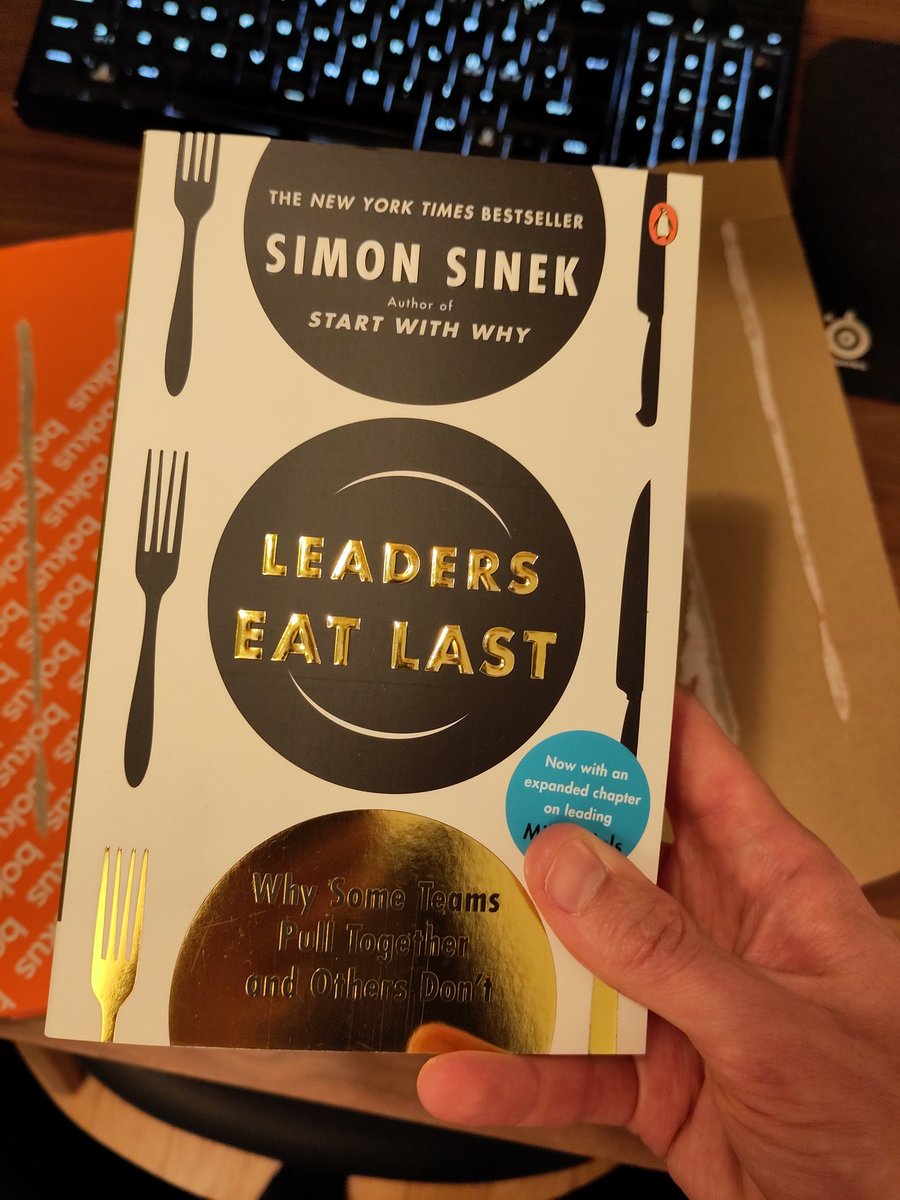 Mattias Millbro đ§ (@multipelskleros) on Twitter photo It has finally arrived! The parting gift by <a href="/simonsinek/">Simon Sinek</a> to my boss's boss's boss who hired me 10 years ago. It has finally arrived! The parting gift by <a href="/simonsinek/">Simon Sinek</a> to my boss's boss's boss who hired me 10 years ago.