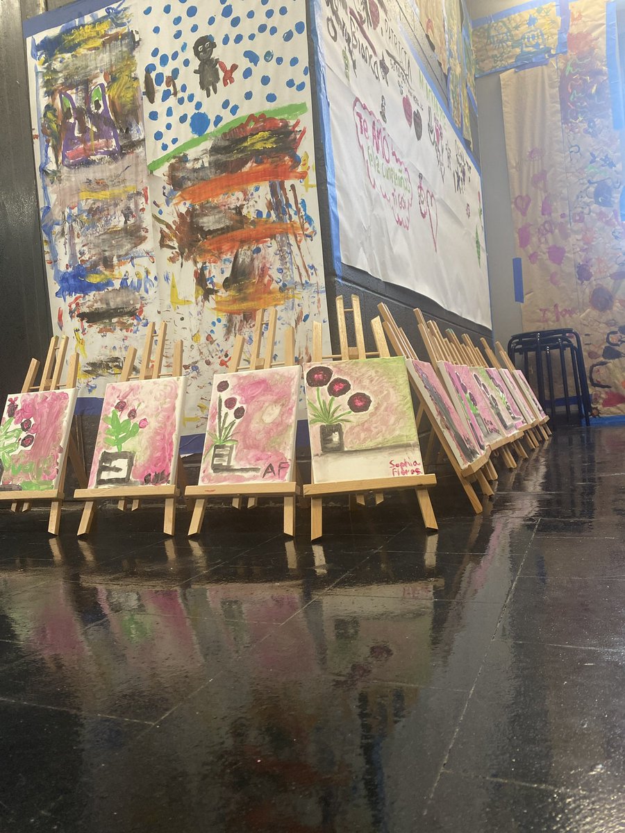 JwoStudio's tweet photo. Great job JWO Studio Kids! 

#artistsontwitter #Artbeat #ArtLovers #activities #plainfield #mom #momartist @JwoStudio https://t.co/4bwvVrt5Ed