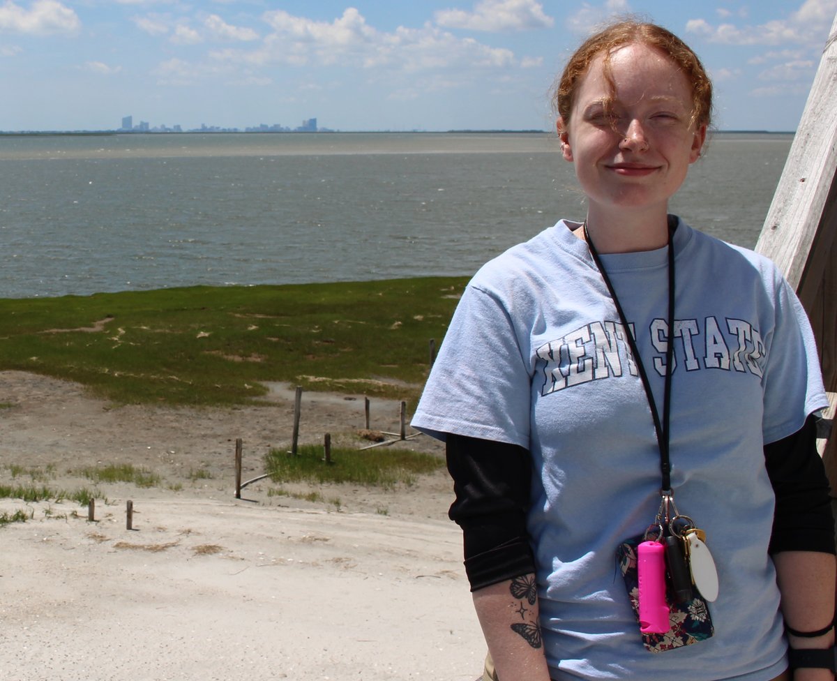 TimAssal's tweet image. I'm delighted to announce my graduate student Bryanna successfully defended her thesis on Atlantic White Cedar dynamics! She’s now a double #firstgengraduate – congratulations Bry! #ProudAdvisor #AcademicTwitter #WomenInSTEM @kentstategeog #firstgen shorturl.at/goyTZ