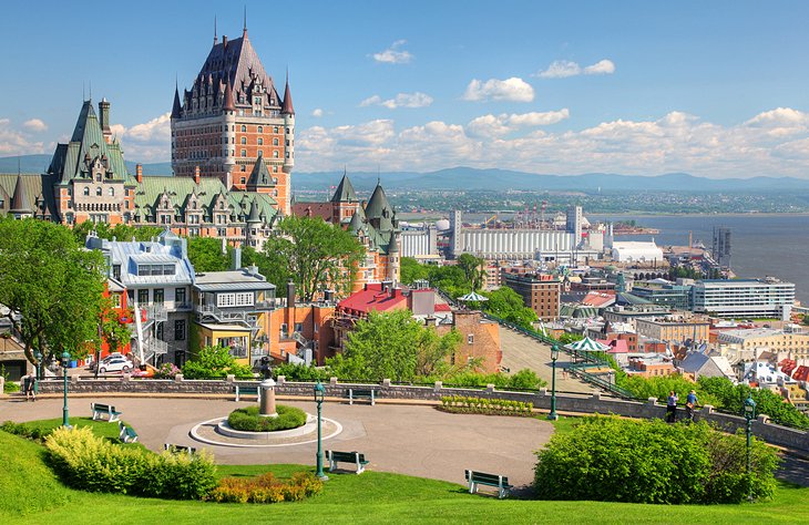 dinizio_john's tweet photo. Here are some of the best places that are worth visiting in Canada. #seetheworld #wanderlust  https://t.co/ziQPeKFYKe https://t.co/4Mhinz0LIN