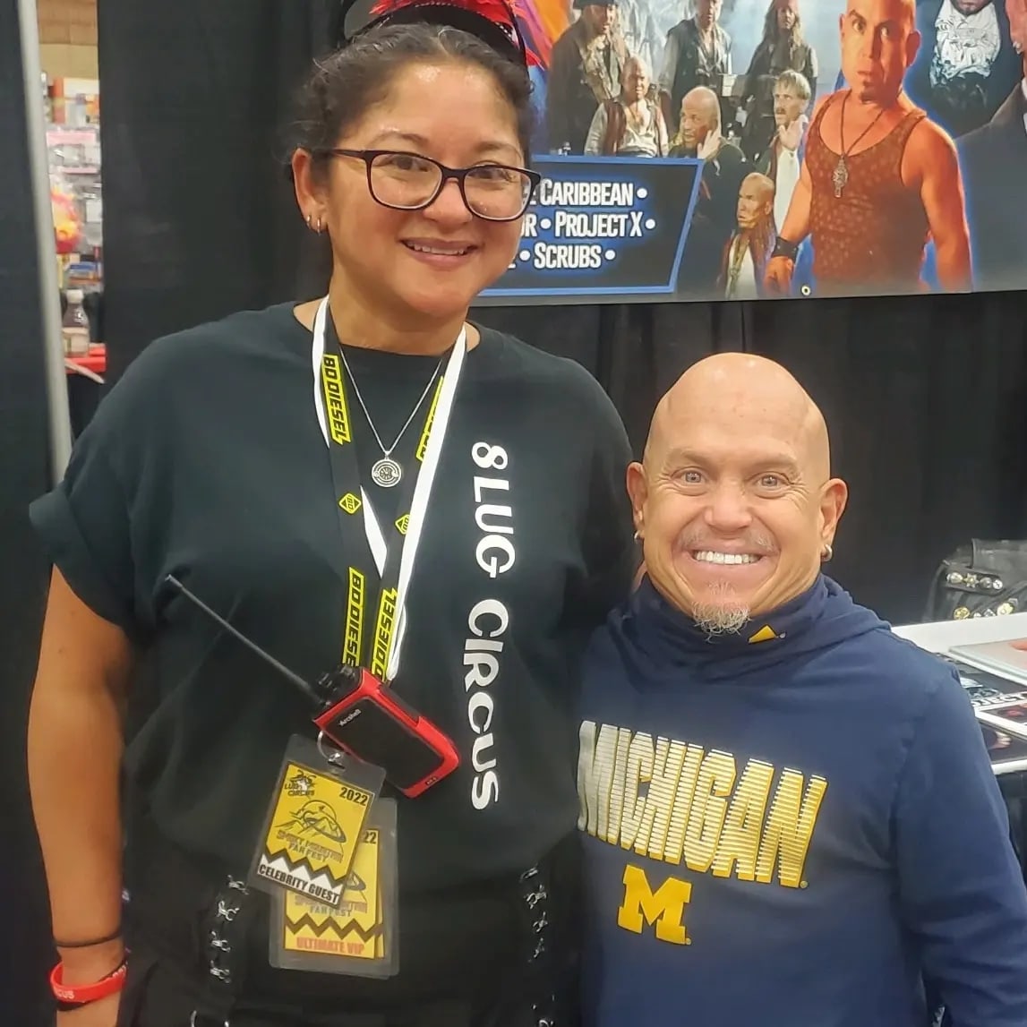 8LUGCIRCUS's tweet photo. MARTIN KLEBBA from PIRATES OF THE CARIBBEAN will be back with us @SmokyFanFest

#8lugcircus #bohspecialists #martinklebba #thestuntrunt #piratesofthecaribbean #jacksparrow #Movies #thepiratesofthecaribbean #disneymovie #snowwhite #snowwhite2024 #eventprofs #smokymountainfanfest https://t.co/PNJAhFZx2k
