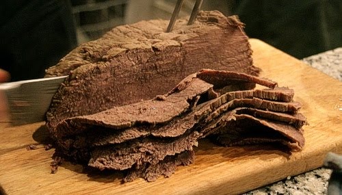 cvzpatagoniabr's tweet photo. Já pensou se apaixonar e a pessoa gostar de carne assim? https://t.co/a7GDJrPWkd