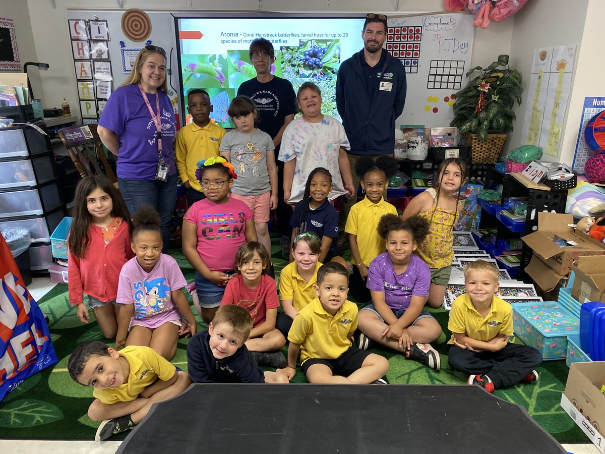 CSAT (@csappliedtech) on Twitter photo Nathan Huff, curator of horticulture and grounds for the Buffalo Zoo, visited Mrs. Bogis’ first grade class to teach students about native plants and the role they play to attract pollinators. <a href="/buffalozoo/">Buffalo Zoo</a> Nathan Huff, curator of horticulture and grounds for the Buffalo Zoo, visited Mrs. Bogis’ first grade class to teach students about native plants and the role they play to attract pollinators. <a href="/buffalozoo/">Buffalo Zoo</a>