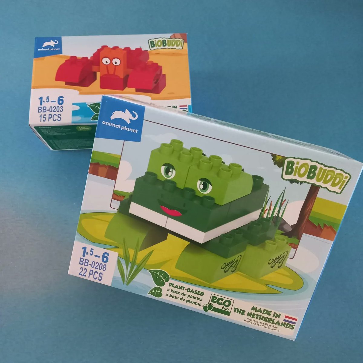 HelderseVallei's tweet photo. Sinds kort bij ons in de winkel verkrijgbaar: de speelgoedblokken van Bio Buddi! Dit speelgoed is gemaakt van milieuvriendelijk materiaal, recyclebaar en geproduceerd in Nederland. Heel duurzaam dus! Én natuurlijk hartstikke leuk om mee te spelen 😊 #biobuddi https://t.co/Q1TkJaaT6v
