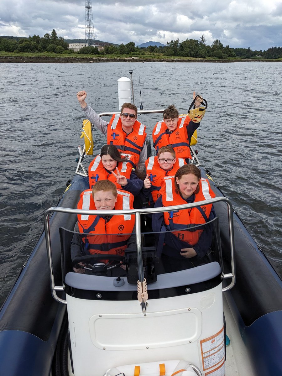 BlairvadachStew's tweet image. We finished our three day #MCRpathwaysBV23 adventure by climbing the totem pole and seal spotting on the powerboat. 

It was great to see everyone pushing their comfort zones. I wish we had a few more days together.

@mcrpathways @GovanHighSchool #GovanBV23 @BlairvadachOEC