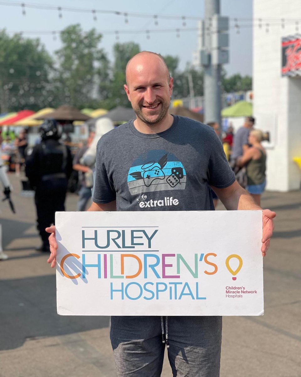 A huge shoutout to Andrew Kieras from Team AcaGameia for being voted the 2023 #ExtraLife Ambassador for #HurleyChildrensHospital!
📸: Hurley Foundation