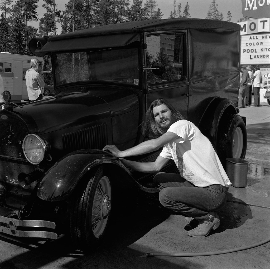 modernrodding's tweet image. Our editor takes a look at the early days of the National Street Rod Association Nationals... link in bio. The Nationals are coming up soon, Aug. 3rd in Kentucky. #ModernRodding inthegaragemedia.com/looking-back-a…