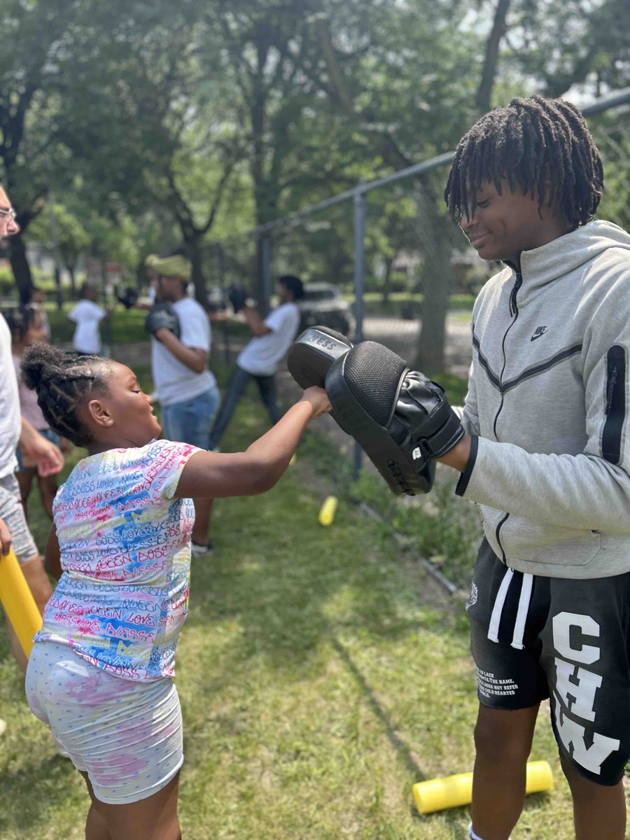 Developing_KIDS's tweet photo. Kicking our way through an unforgettable summer camp experience with an adrenaline-fueled kickboxing workshop! 💪🌞 #SummerCampAdventures #Kickboxing #developingkids https://t.co/QpcQtjZ4vR