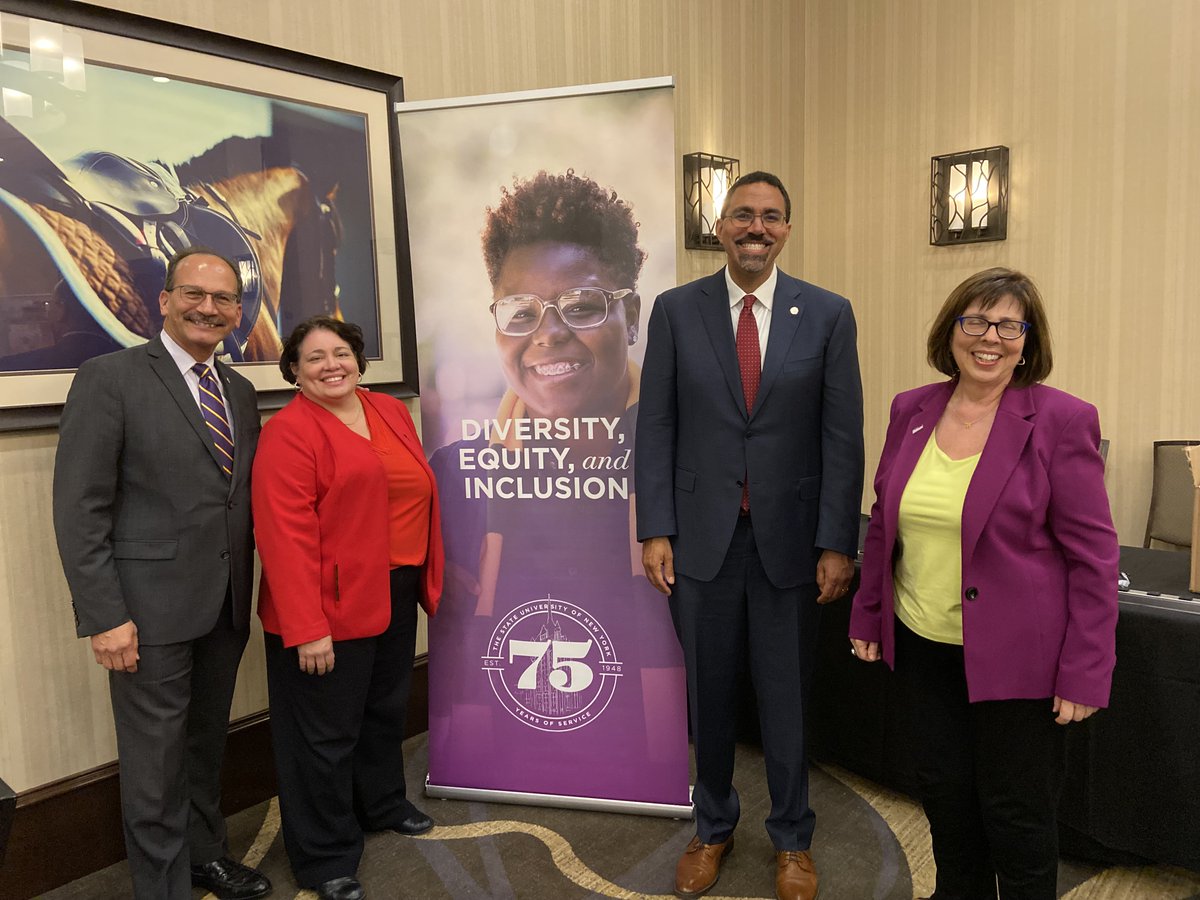 .<a href="/EdExcelencia/">EdExcelencia.org</a> CEO <a href="/ds_excelencia/">Deborah Santiago</a> and President Brown joined <a href="/SUNYChancellor/">Chancellor John B. King</a> King &amp; <a href="/HavidanUAlbany/">Havidán Rodríguez</a> (President of 1st NY &amp; <a href="/SUNY/">SUNY - The State University of New York</a> University to earn the #ExcelenciaSeal) to speak with other presidents in the system on opportunities to serve Latinos students while serving all.